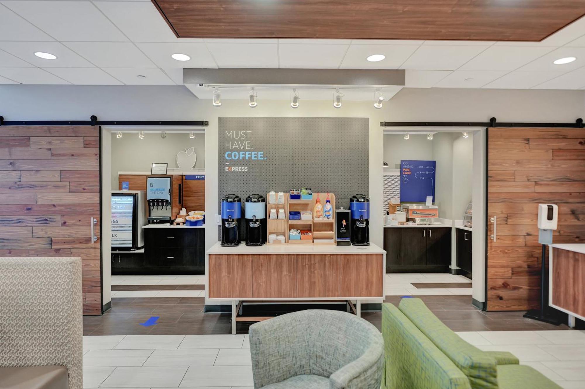 Holiday Inn Express Hotel & Suites Beatrice By Ihg Buitenkant foto