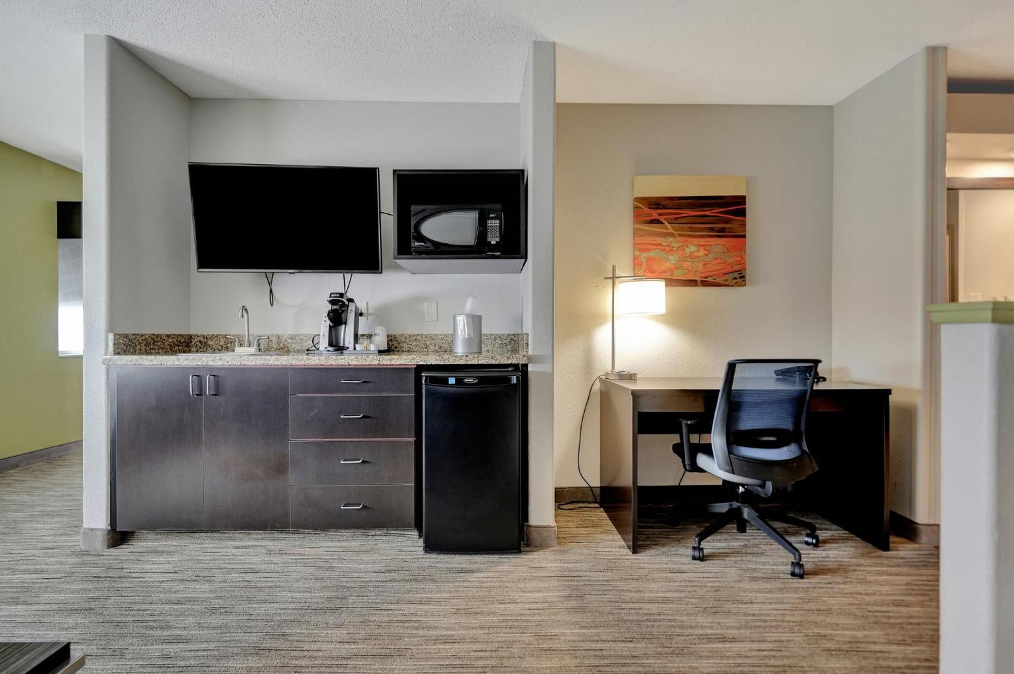 Holiday Inn Express Hotel & Suites Beatrice By Ihg Buitenkant foto